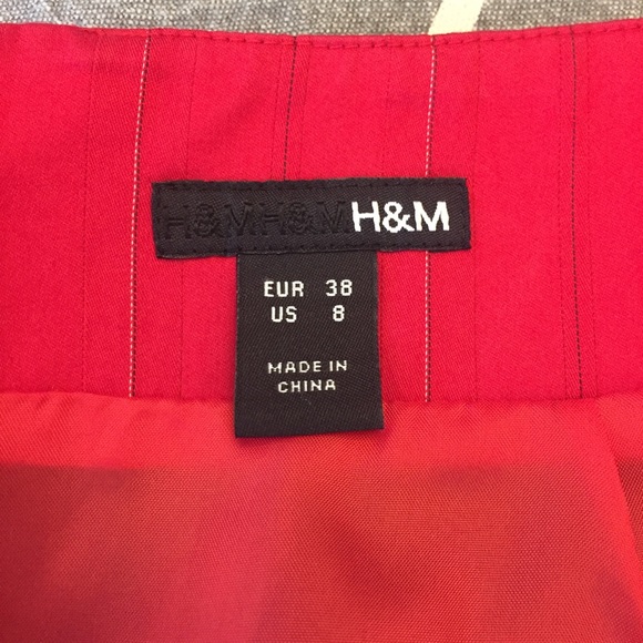 H&M Red Pinstripe Skirt - Picture 4 of 4